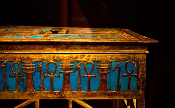 An elaborate box from Yuya and Tjuyu's tomb bearing Amenhotep III's cartouche. (CC BY-SA 2.0)