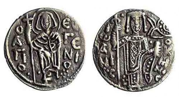 Trebizond began striking its own coins at the end of the eleventh century, despite being theoretically still part of the Byzantine Empire. Here, a silver asper of John I Komnenos, Emperor of Trebizond (1235-1238) (The Barber’s Trapezuntine Collection / Barber Institute)