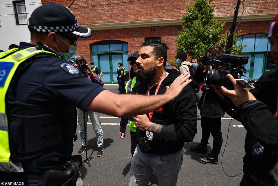Avi Yemini is a popular YouTuber who has frequently been covering the demonstrations in Melbourne and lending a sympathetic ear to anti-vaccine demonstrators