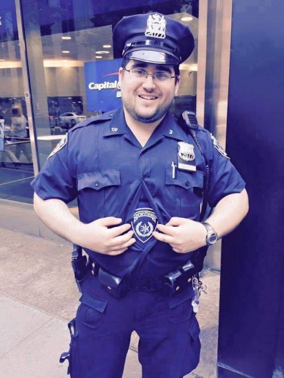 New York Police proud of the Israel symbol on his bullet proof vest
