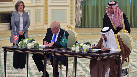 US President Donald Trump (L) and Saudi Arabia's King Salman bin Abdulaziz al-Saud, Riyadh May 20, 2017. 
© Mandel Ngan