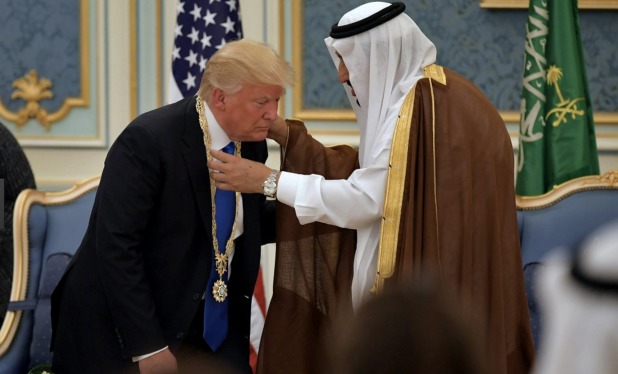Donald Trump bows Saudi Arabia weapons deal