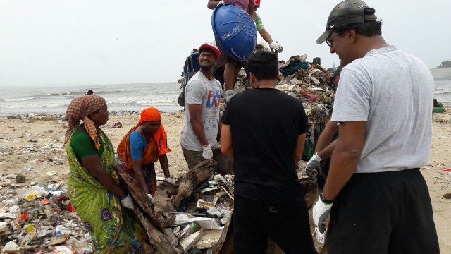 Versova beach cleanup India