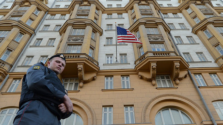 FILE PHOTO: A Russian police officer patrols a street in front of the US Embassy in Moscow © Kirill Kudryavtsev