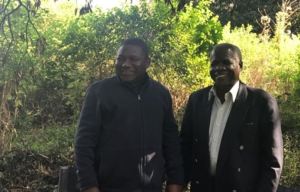 Felipe Nyusi and Alfonso Dhlakama during a meeting in Sofala earlier this month.