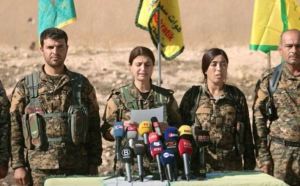 SDF with officers of the YPG and deserted FSA officers. (archives)