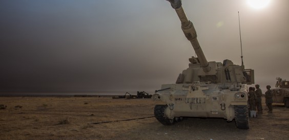 Battle of Mosul U.S. Army M109A6 Paladin at Q West