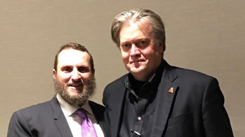 Steve Bannon poses with outspoken Zionist Rabbi Shmuley Boteach. This image was tweeted by Boateach after their meeting. (Photo: Twitter screenshot)