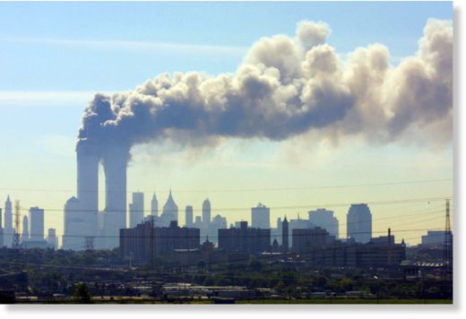 smoke rising WTC towers