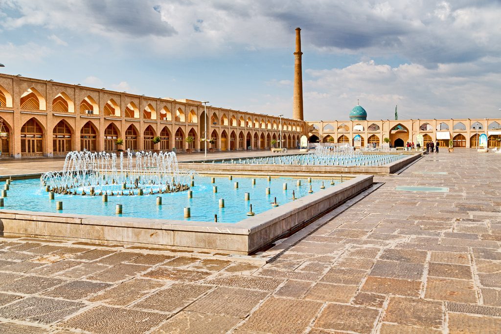 The old square with a fountain garden in Ishfahan