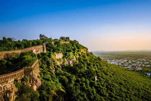 Chittorgarh Fort is now a UNESCO World Heritage Site and is one of the Hill Forts of Rahasthan. (anjali04 / Adobe Stock)