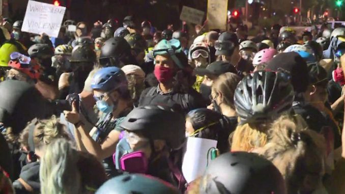 Protesters from Portland decided to invade the quiet suburbs of Springfield, Oregon last night, threatening to beat up civilians and rape their wives and daughters.
