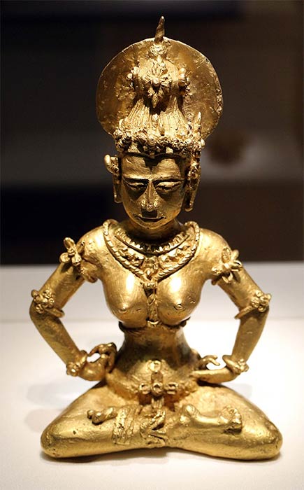 21-karat Majapahit period gold image discovered in Agusan, Philippines, copied Nganjuk bronze images of the early Majapahit period signifies the Majapahit cultural influence on southern Philippines. (Sailko / CC BY-SA 3.0)
