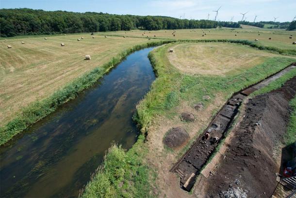 Archaeologists have been systematically searching a section along the Tollense river for more than 10 years. (©: Stefan Sauer / Tollense Valley Project)