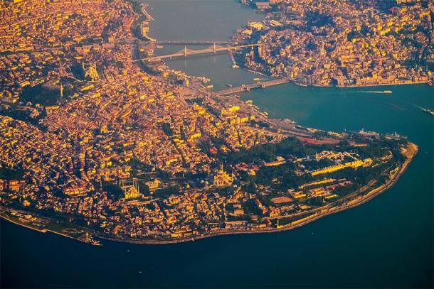 The Golden Horn as it looks today in the city now known as Istanbul. This rich trade waterway is still highly strategic for the area and well protected, even without Constantinople’s great chain barrier. (Dudarev Mikhail / Adobe Stock)