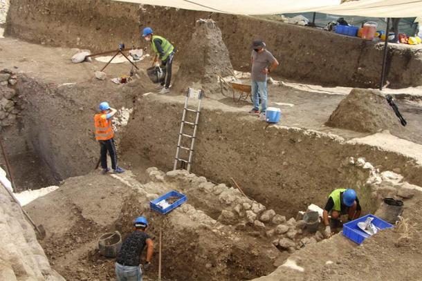 The multi-level ancient Lydian kitchen dig site located on the ancient acropolis of the Daskyleion City, located on the shore of Lake Manyas in Western Turkey. (Anadolu Agency)