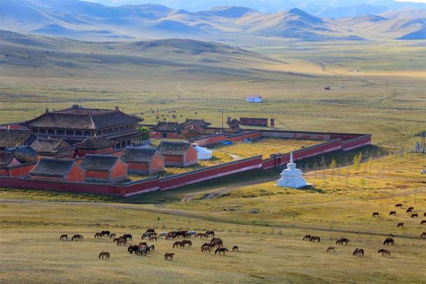 Northern Chinese political turmoil created huge stress for Siberian nomadic cultures. (yurybirukov / Adobe Stock)