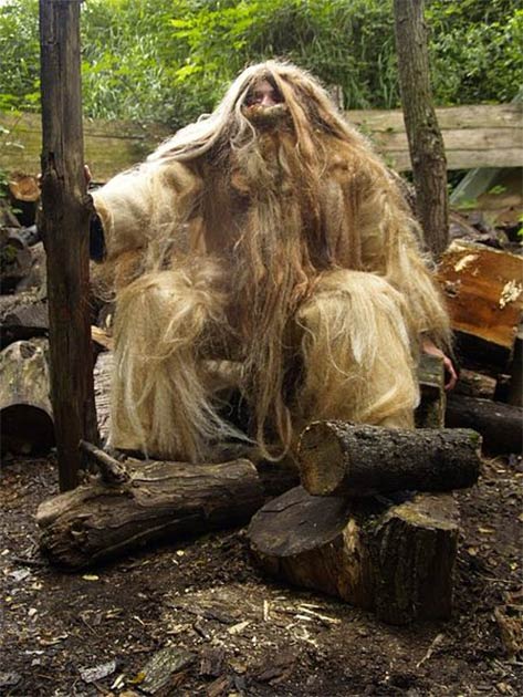 Basajaun, meaning “Lord of the Woods”, is described as a robust, large and hairy hominid who lives in the forests. (CC-BY-SA-1.0)