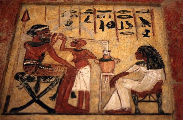 Stela from the Egyptian New Kingdom showing person drinking beer. (Vassil / CC0)