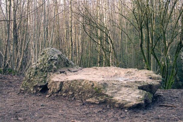 La Lit du Diable, where the devil rests before returning home at dawn (photo by House of Megaliths in Wéris)