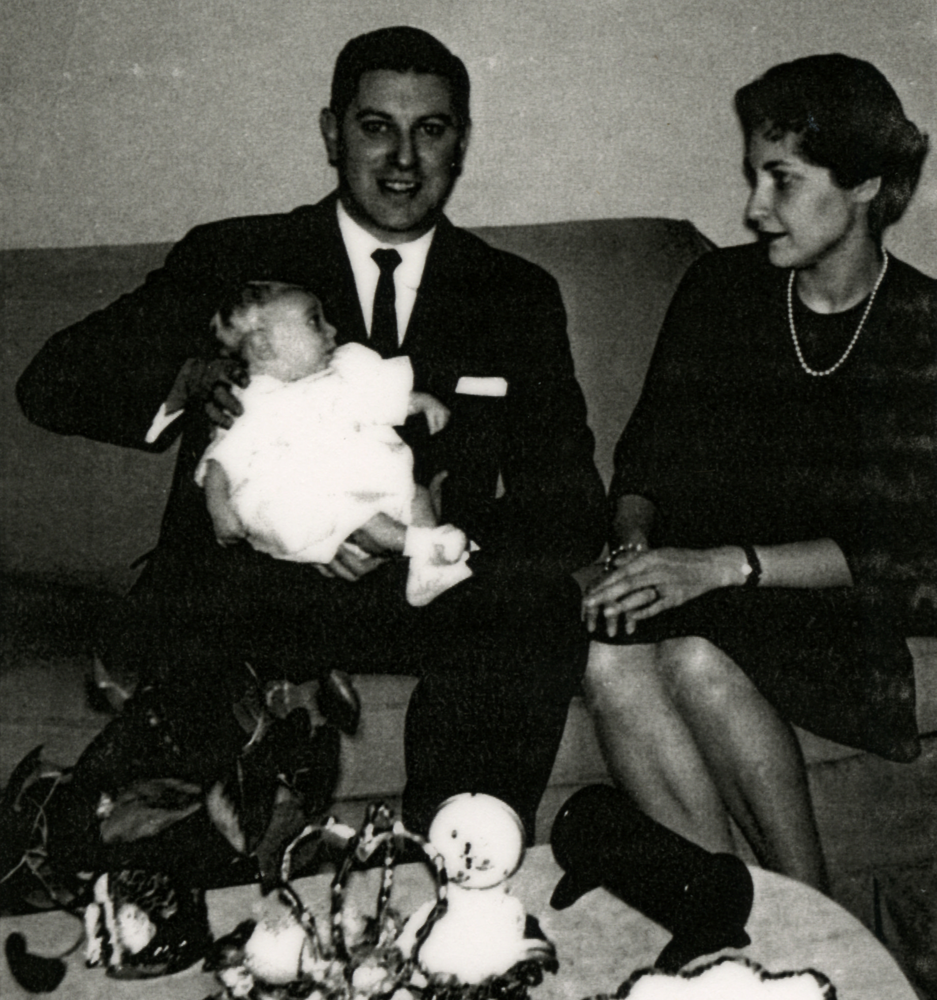 Haskell and Esther Schrier, with their baby, Lloyd. (Submitted by Lloyd Schrier)
