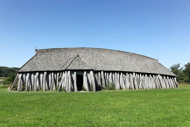 The design and structure of the newly discovered ancient Viking temple in Norway was quite different from a typical Viking longhouse, like this one in Denmark. (Ricochet64 / Adobe Stock)
