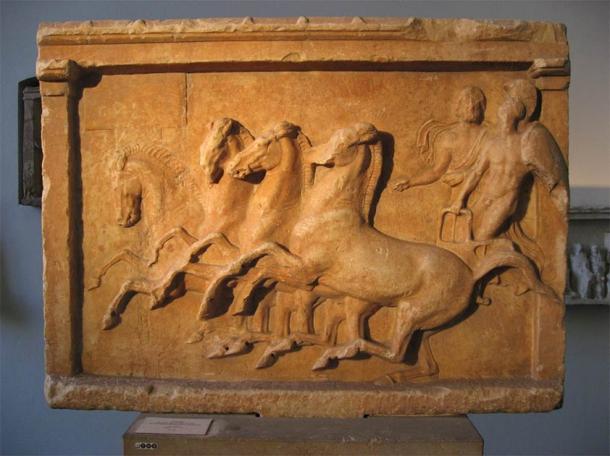 Marble votive relief of a chariot race, from Oropos, beginning of the 4th century BC, Pergamon Museum, Berlin. (Public Domain)