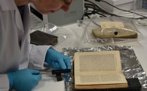 According to Dr. Sara Tonelli, of Fondazione Bruno Kessler (FDK), the team will use artificial intelligence to research different smells and find information about smell in ancient texts. (Odeuropa)