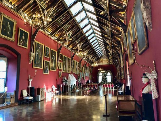 The magnificent Butler gallery of Kilkenny Castle (Public Domain)