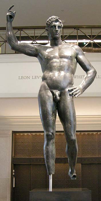 Bronze statue of a man. Mid-2nd-1st century BC. 
