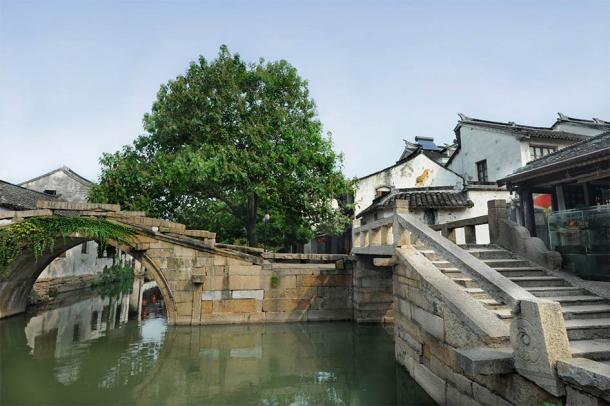 The famous Double Bridge of Zhouzhuang. (wusuowei / Adobe Stock)
