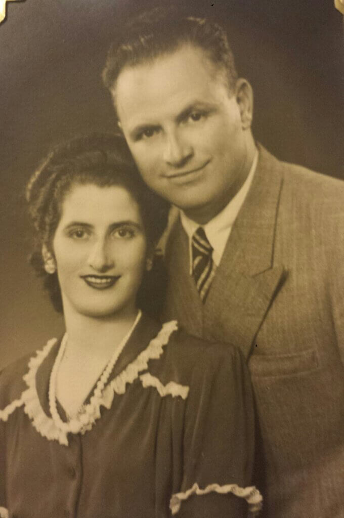 Mary Qamar Farah and Gregory Farah in 1944