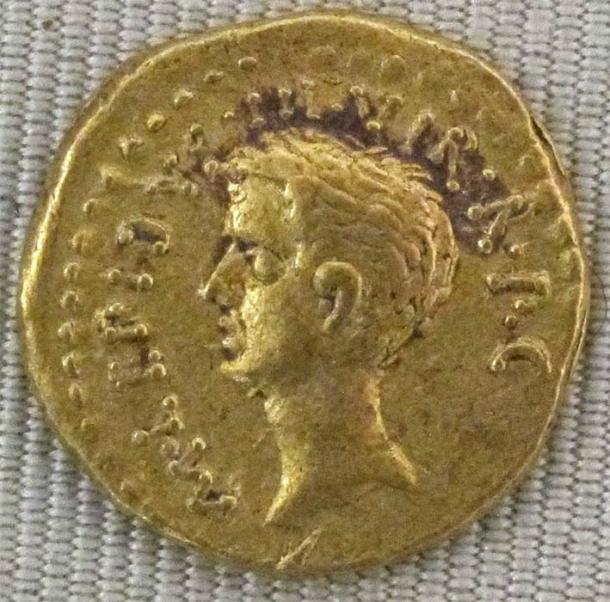 Aureus of Lepidus, c. 42 BC (I, Sailko/ CC BY-SA 3.0)