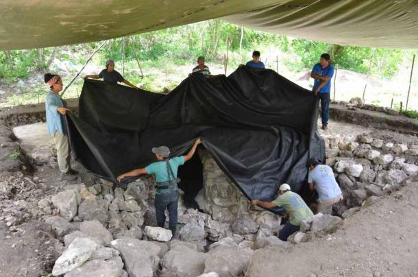 Recognizing the sensitive nature of their discovery, the archaeologists have now reburied the fully-restored sculpture, thereby guaranteeing its preservation. (INAH)