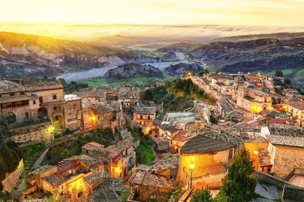 Italy’s Ancient Home Scheme: Buy A Medieval Property For €1!