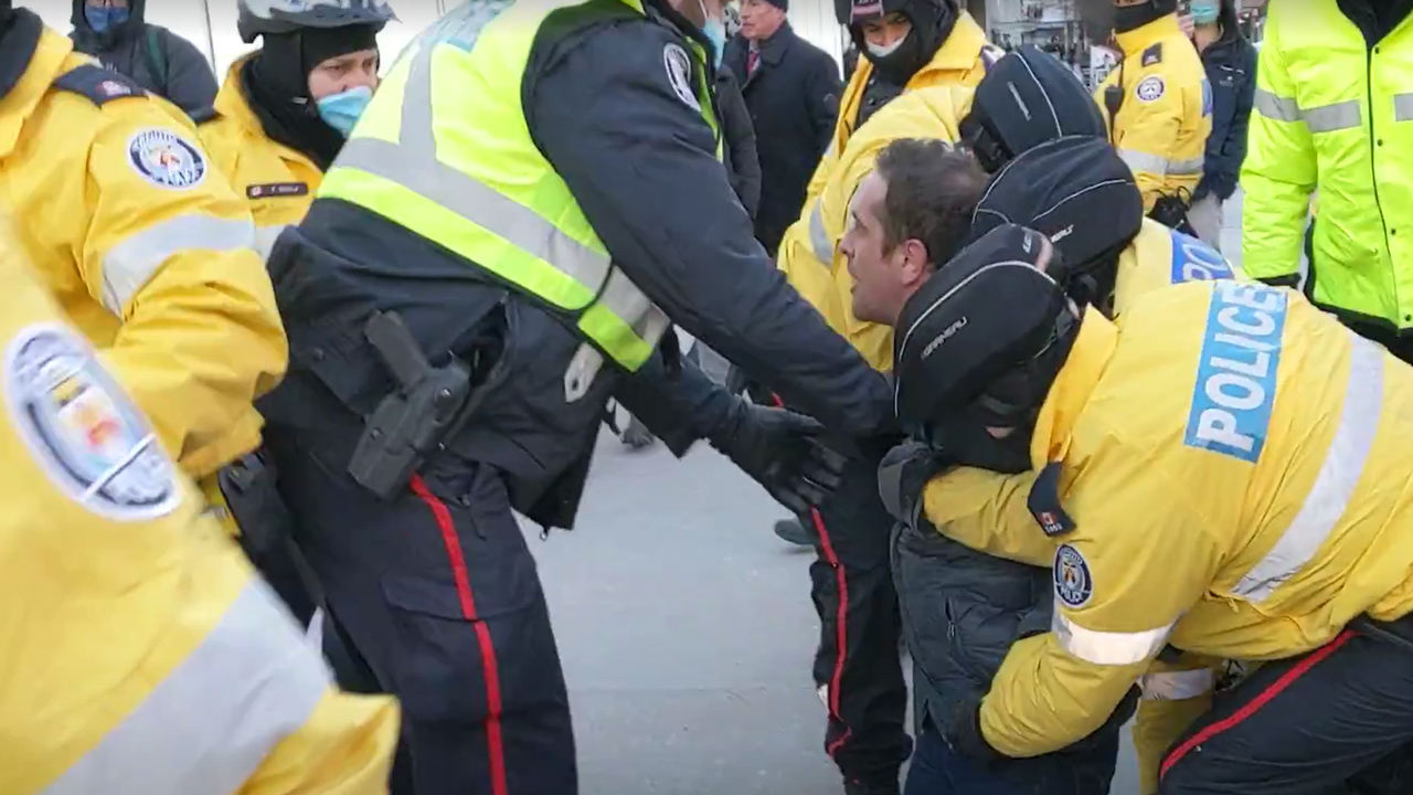 Second week of arrests at Toronto lockdown protest