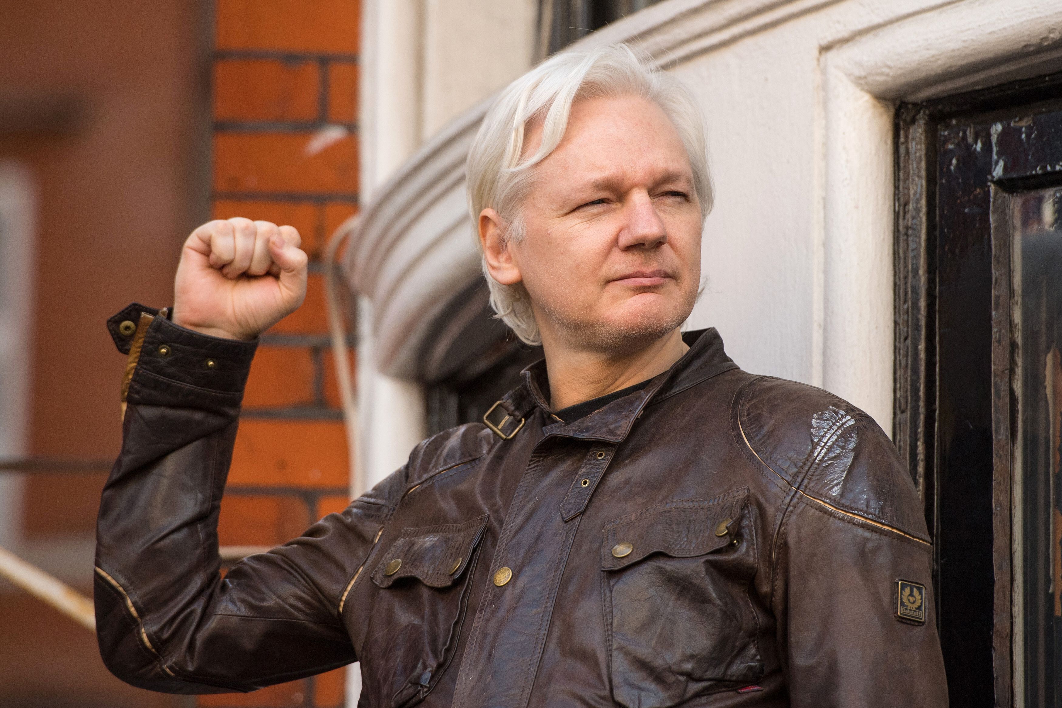 Викиликс что это. Джулиан Ассанж. Джулиан Ассанж (Julian Assange). Ассанж 2010. Джулиан Ассанж хакер.