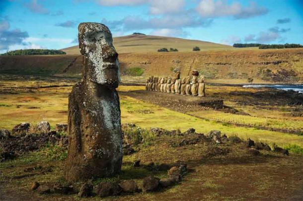Moai statues at Rapa Nui National Park (Easter Island). (Pedro /Adobe Stock)