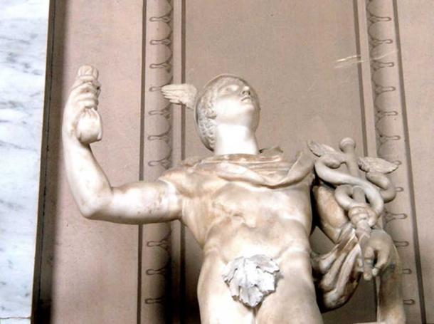 Marble statue of Mercury in the Vatican collection. The fig leaf is a later addition. (CC BY-SA 3.0)