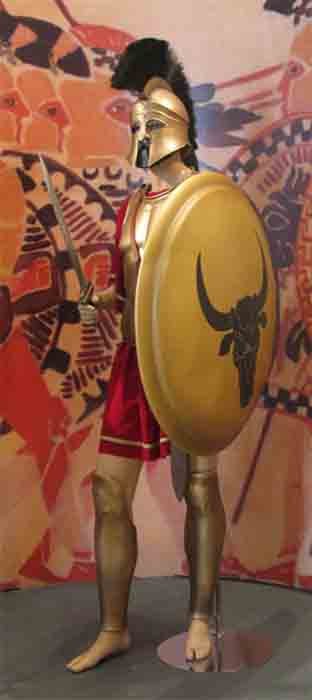 The soldier who wore the Corinthian helmet during the Greco-Persian wars would have been dressed for battle like this. (Tilemahos Efthimiadis / CC BY-SA 2.0)