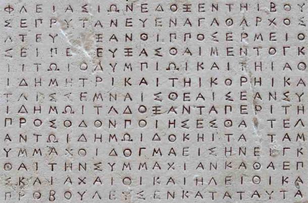 Ancient Greek writing looks surprisingly foreign and yet it has proven to be of help with dyslexia. (Awe Inspiring Images / Adobe Stock)