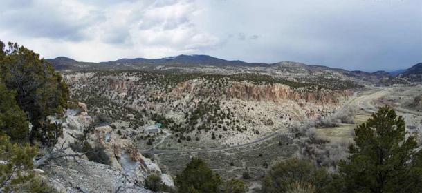 Clear Creek Canyon, Panorama, taken from an opposing bluff. (Photo © John Lundwall)