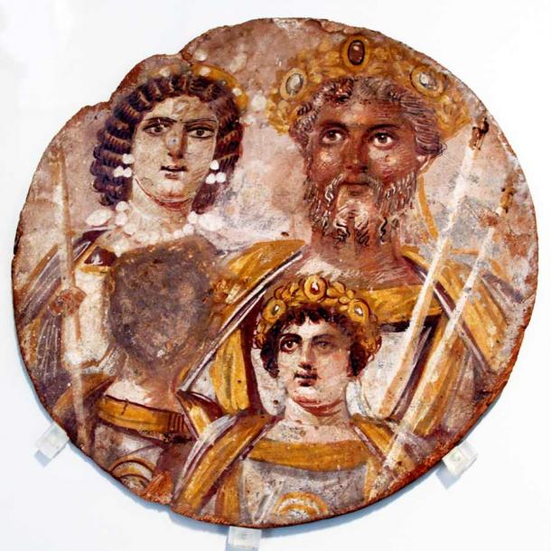 Septimius Severus with his wife Julia Domna, and his two sons, Geta and Caracalla. Note that the face of Geta has been destroyed. (José Luiz Bernardes Ribeiro)