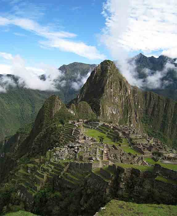 One of Pachacuti’s greatest gifts was the construction of the now world-famous Machu Picchu citadel, said to have been his private retreat. (icelight from Boston, MA, US / CC BY 2.0)