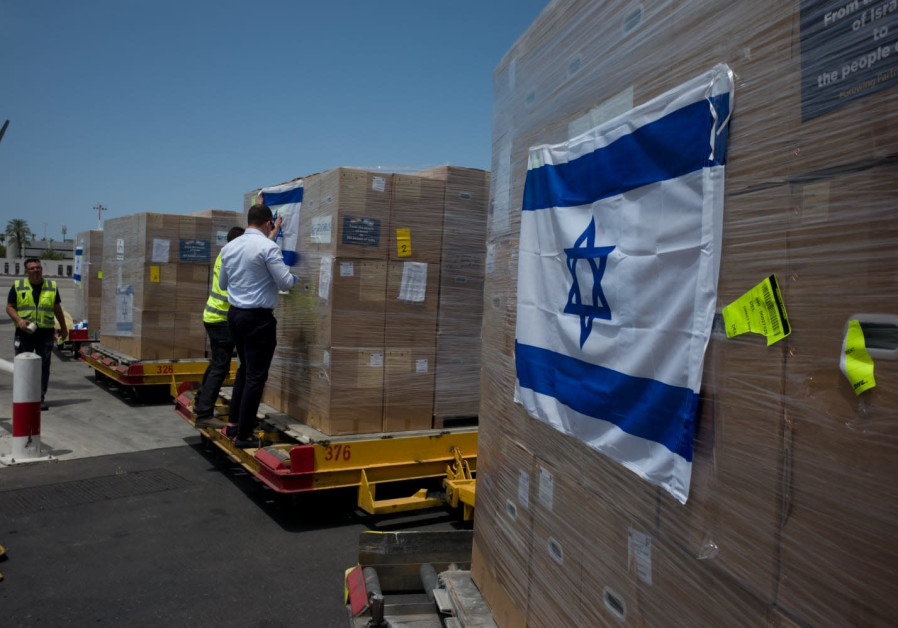 Israeli coronavirus aid being prepared to be loaded onto the Indian Air Force cargo plane. (Credit: Ministry of Foreign Affairs)
