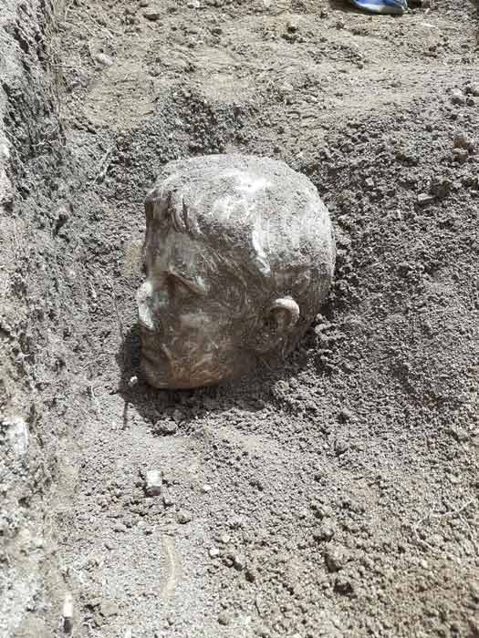 The side profile of the marble head of Augustus Caesar discovered during excavations near the city walls of Isernia, south-central Italy, known for its long history of occupation by Roman forces. (Soprintendenza Archeologia, Belle Arti e Paesaggio del Molise)