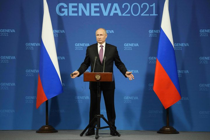 Putin held a solo press conference after the US-Russia summit in Geneva.&nbsp;He said the meeting was "very effective" and "s