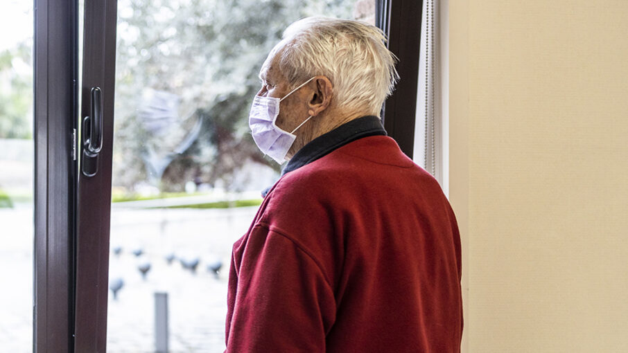 nursing homes experiencing large disease 'outbreaks' immediately after covid 'vaccination'
