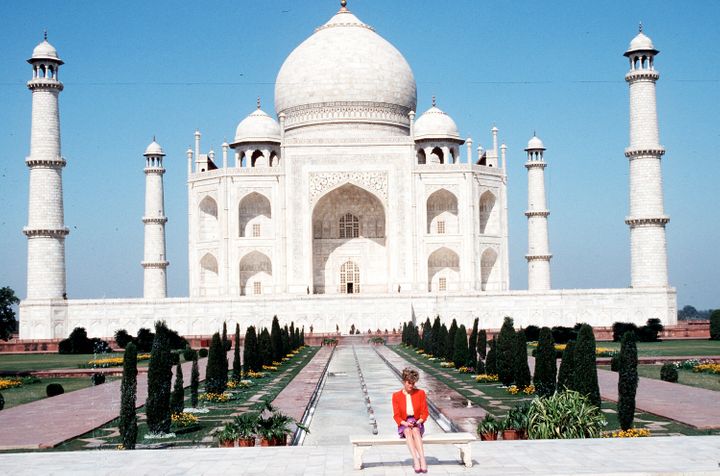 The Princess of Wales shows her loneliness as she poses alone at the Taj Mahal on February 11, 1992 during her visit to Agra,