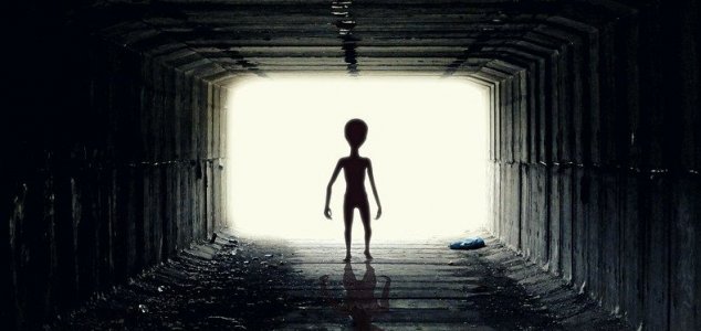 Lucid dreaming study reports 'alien contact' News-alien-tunnel